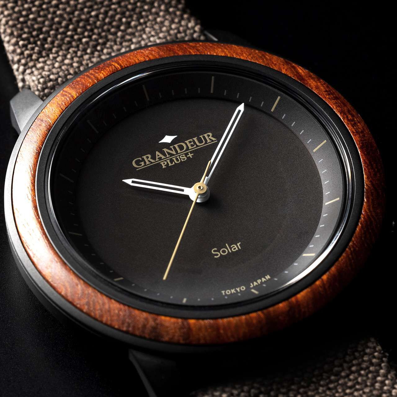 GRANDEUR PLUS Wood Solar Watch Black Sandalwood (GRP016B),, large image number 2